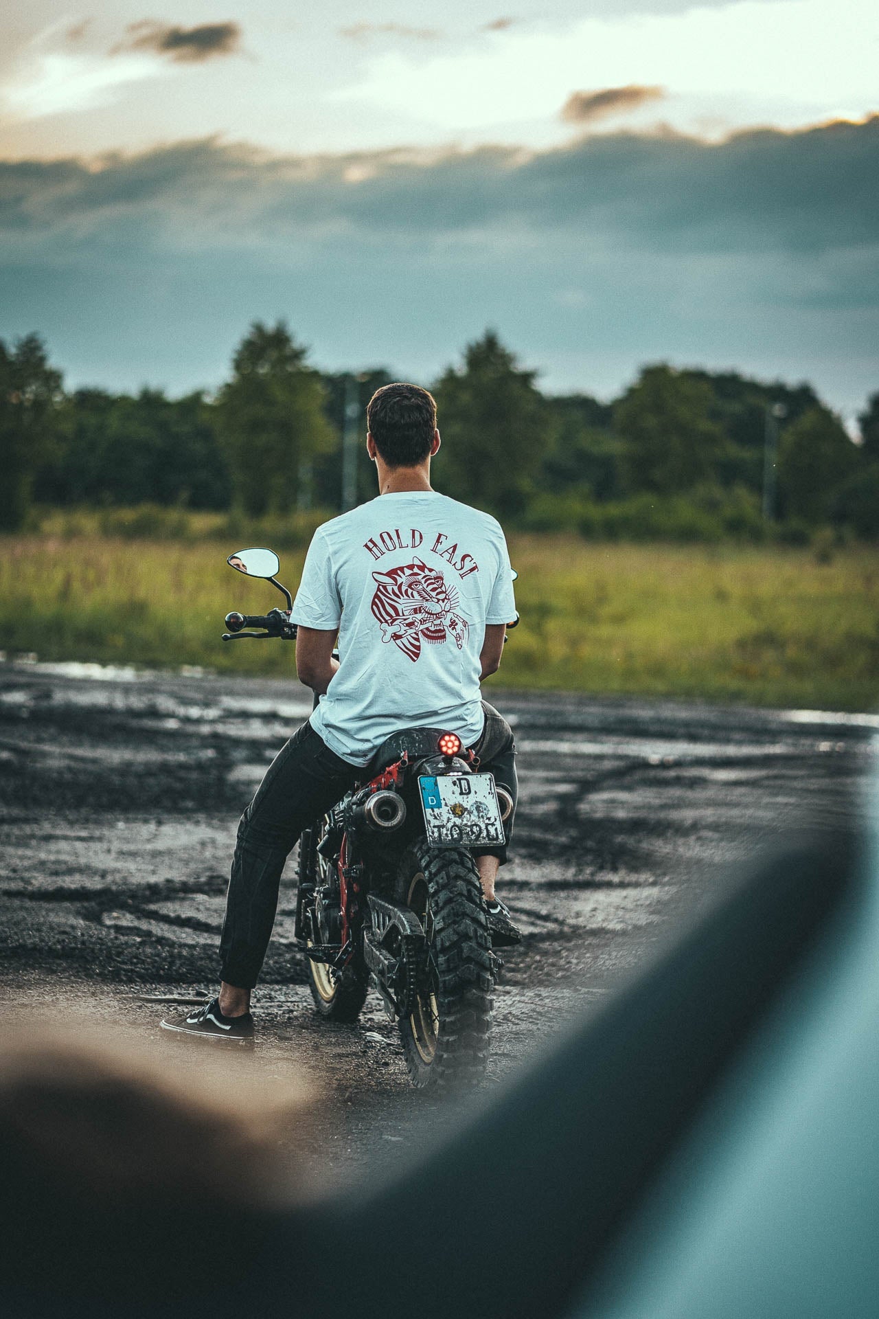 Hold Fast T-Shirt † By Clemens Hahn - White - THROTTLESNAKE