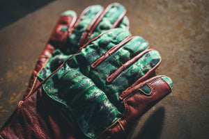 Red Leather & 600D Gloves † Sonora - THROTTLESNAKE